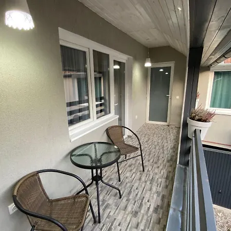 Πανσιόν B&B Home Σιγκισοάρα