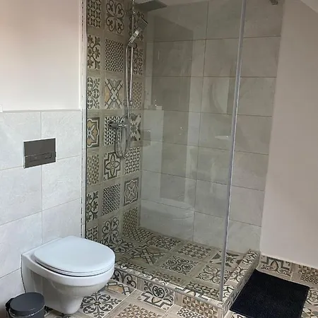 B&B Home Πανσιόν *