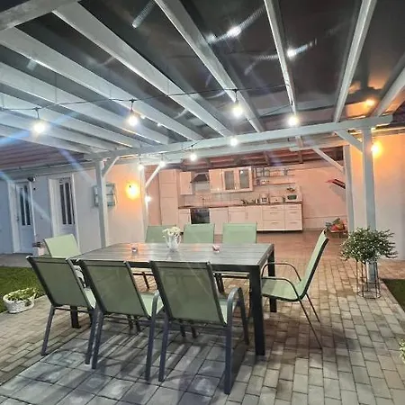 B&B Home Πανσιόν Σιγκισοάρα